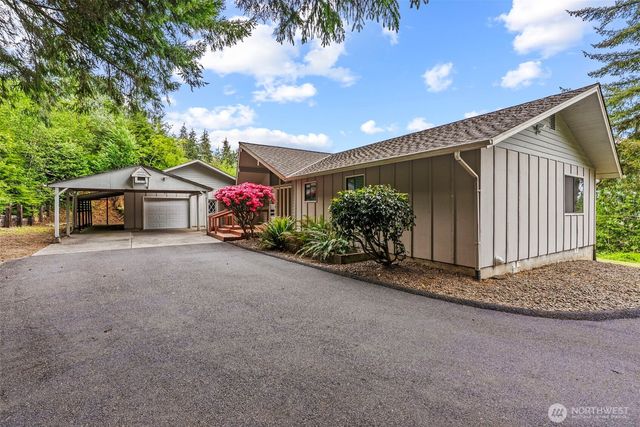 1086 W State Route 4, Cathlamet, WA 98612