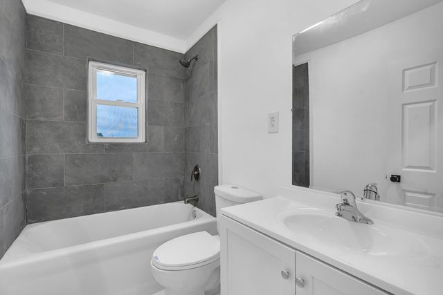 502 S 250 W, Valparaiso, IN 46385