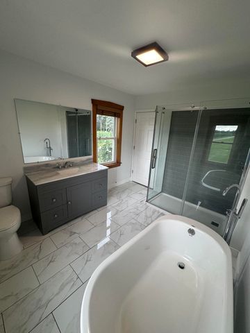 502 S 250 W, Valparaiso, IN 46385