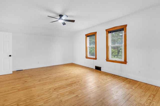 502 S 250 W, Valparaiso, IN 46385