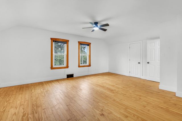 502 S 250 W, Valparaiso, IN 46385