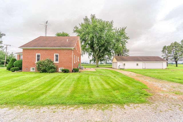 502 S 250 W, Valparaiso, IN 46385