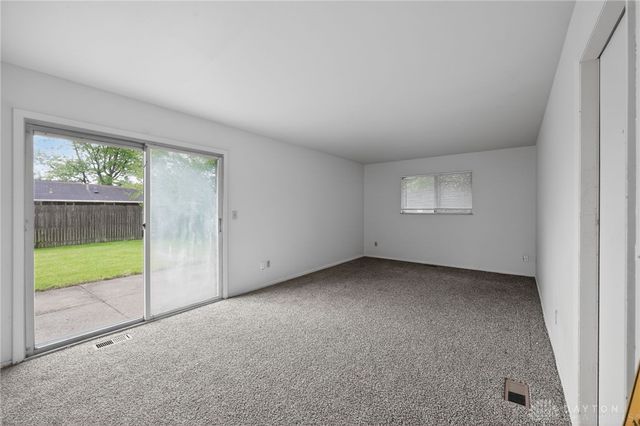 4436 Procuniar Drive, Huber Heights, OH 45424