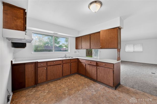 4436 Procuniar Drive, Huber Heights, OH 45424