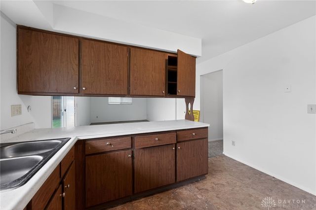 4436 Procuniar Drive, Huber Heights, OH 45424