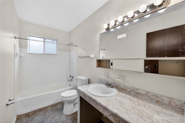 4436 Procuniar Drive, Huber Heights, OH 45424