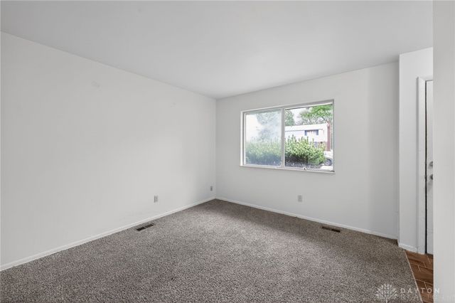 4436 Procuniar Drive, Huber Heights, OH 45424