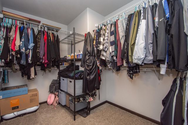 319 6th Street E, Horace, ND 58047