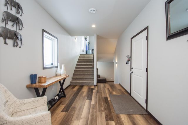 319 6th Street E, Horace, ND 58047