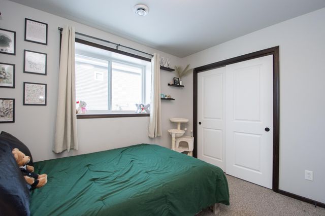 319 6th Street E, Horace, ND 58047