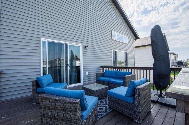 319 6th Street E, Horace, ND 58047