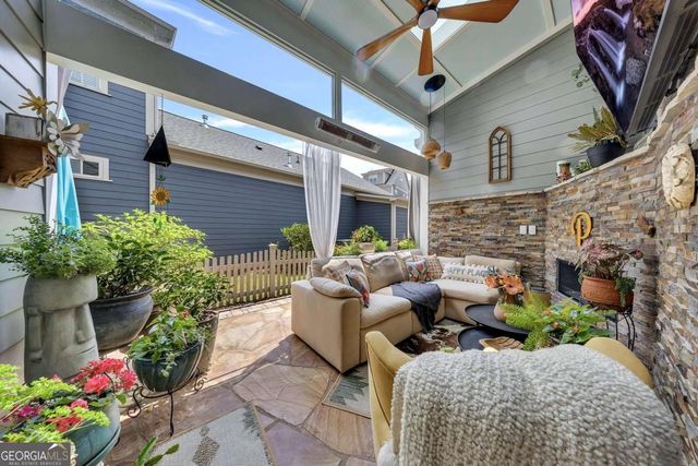 263 Dawson Drive, Woodstock, GA 30188