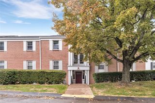 205 Camelot, Mccandless, PA 15237