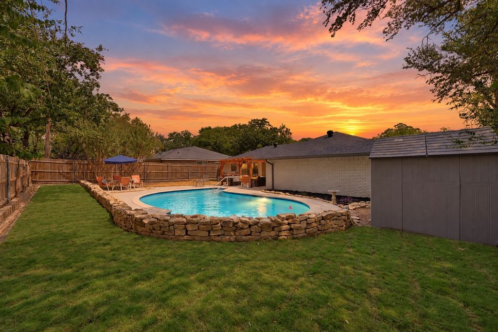 2500 Highgate Drive, Arlington, TX 76016 — exterior