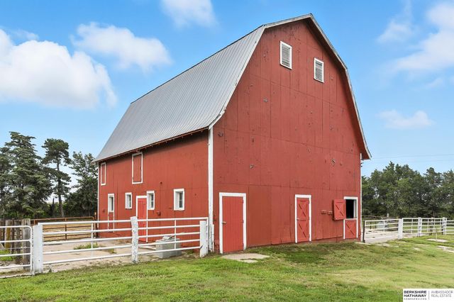 15918 Church Road, Louisville, NE 68037