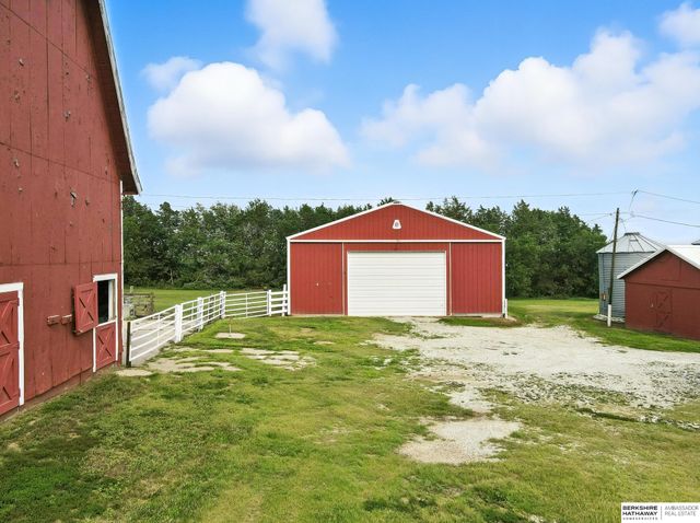 15918 Church Road, Louisville, NE 68037