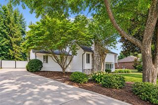 290 Saddle Lake Drive, Roswell, GA 30076