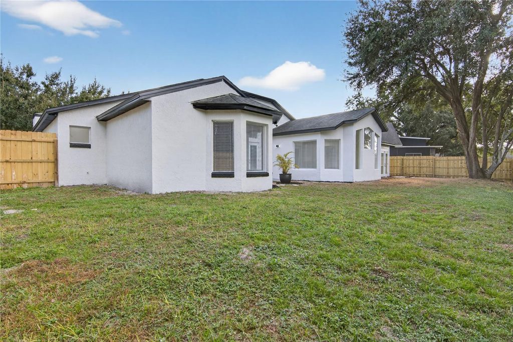 Image 38 of property listing at 3833 IRONWEDGE DRIVE, Orlando, FL 32808