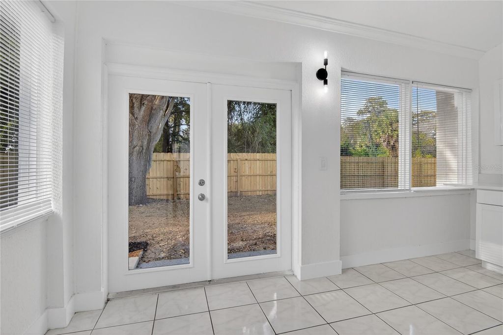 Image 40 of property listing at 3833 IRONWEDGE DRIVE, Orlando, FL 32808