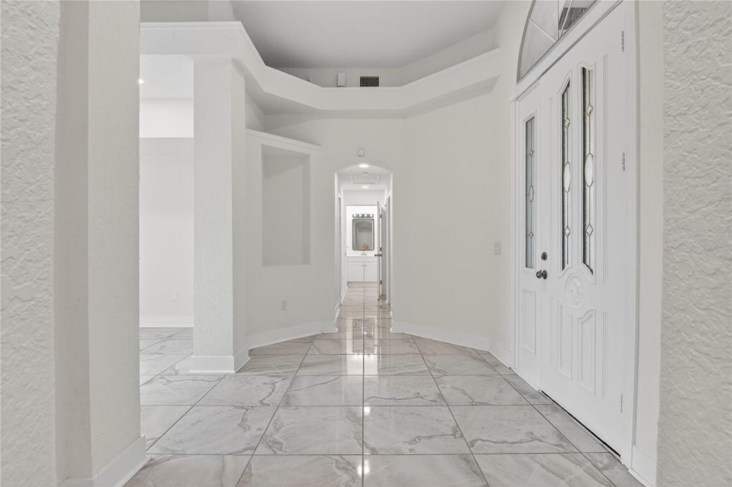 Image 9 of property listing at 3833 IRONWEDGE DRIVE, Orlando, FL 32808