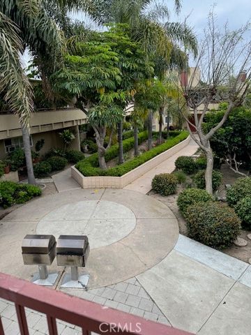 511 E Washington Avenue, Santa Ana, CA 92701