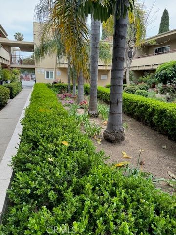 511 E Washington Avenue, Santa Ana, CA 92701