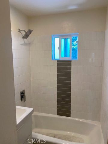 511 E Washington Avenue, Santa Ana, CA 92701