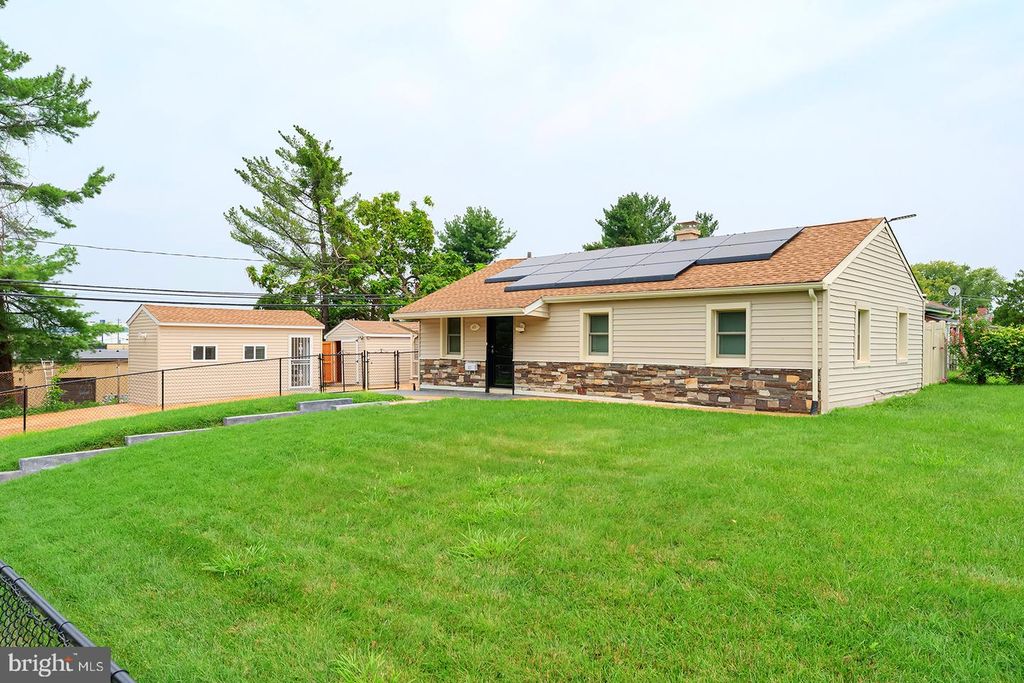 403 JOPORTER DR, WILMINGTON, DE 19801 — exterior
