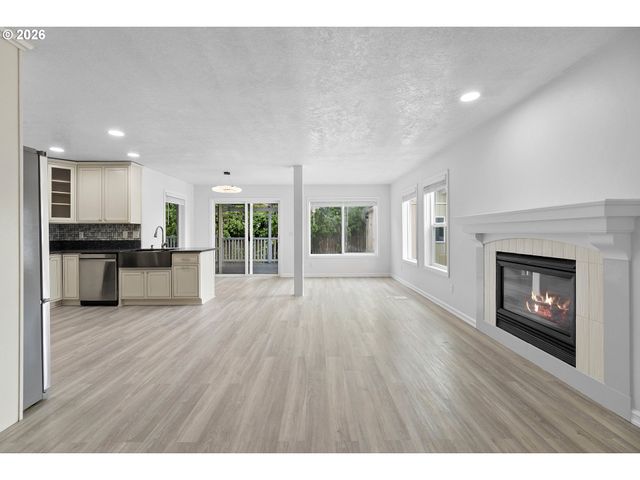 3565 Sw EASTWOOD Pl, Gresham, OR 97080