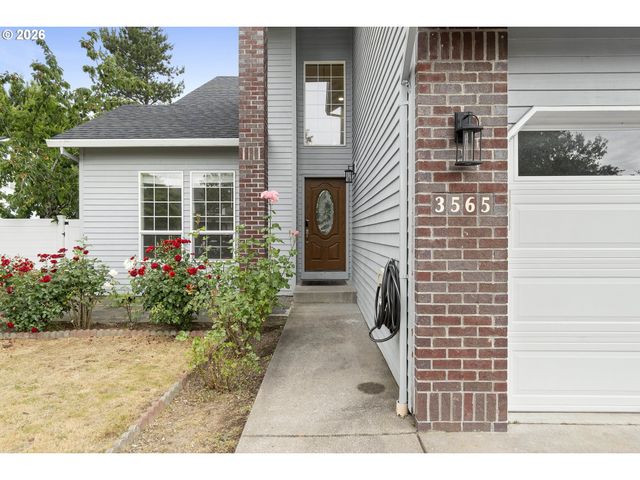3565 Sw EASTWOOD Pl, Gresham, OR 97080