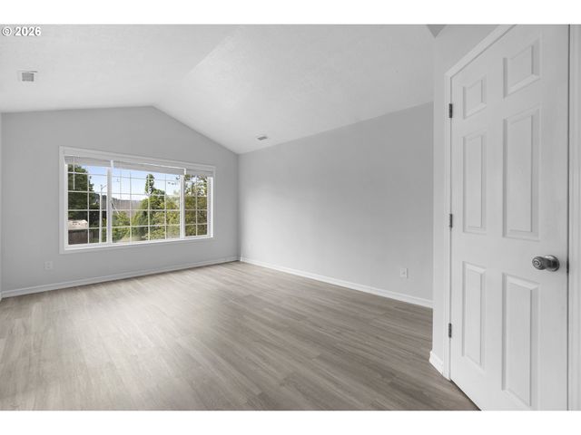 3565 Sw EASTWOOD Pl, Gresham, OR 97080