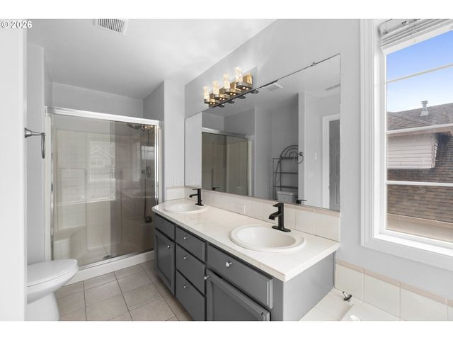 3565 Sw EASTWOOD Pl, Gresham, OR 97080
