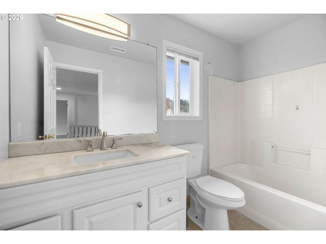 3565 Sw EASTWOOD Pl, Gresham, OR 97080