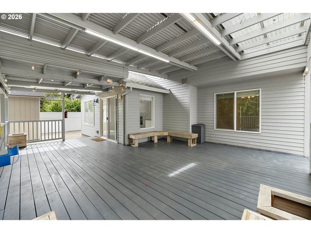 3565 Sw EASTWOOD Pl, Gresham, OR 97080
