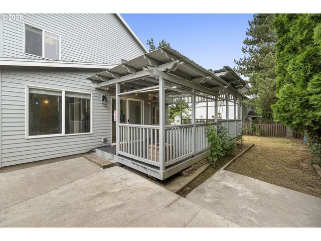 3565 Sw EASTWOOD Pl, Gresham, OR 97080