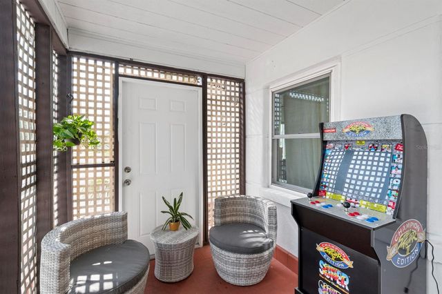 2402 W CYPRESS STREET, Tampa, FL 33609