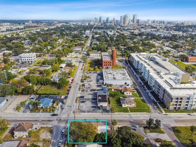 2402 W CYPRESS STREET, Tampa, FL 33609