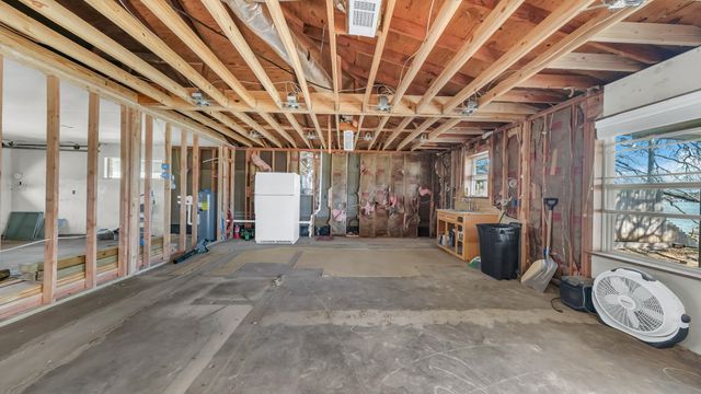 117 Casas Del Sur Street, Granbury, TX 76049