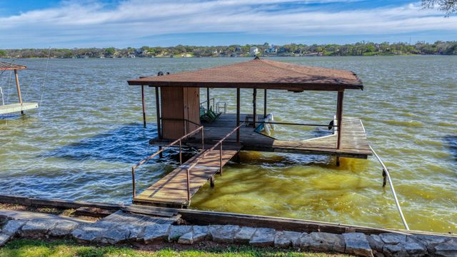117 Casas Del Sur Street, Granbury, TX 76049