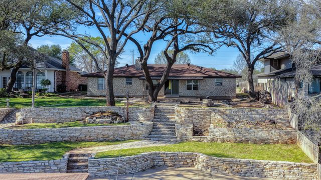 117 Casas Del Sur Street, Granbury, TX 76049