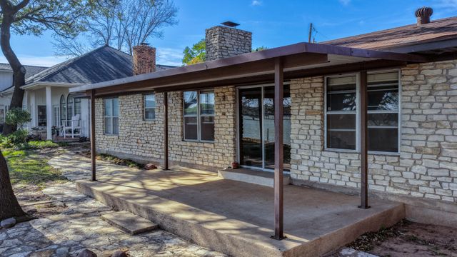 117 Casas Del Sur Street, Granbury, TX 76049