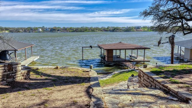 117 Casas Del Sur Street, Granbury, TX 76049