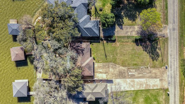 117 Casas Del Sur Street, Granbury, TX 76049