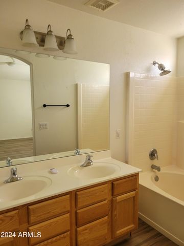 869 E SHEFFIELD Avenue, Gilbert, AZ 85296