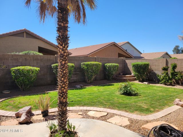 869 E SHEFFIELD Avenue, Gilbert, AZ 85296