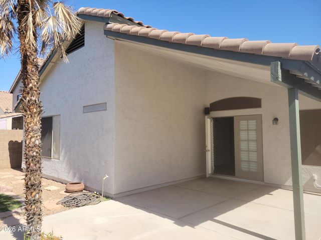 869 E SHEFFIELD Avenue, Gilbert, AZ 85296