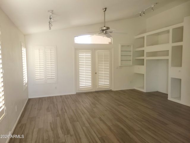 869 E SHEFFIELD Avenue, Gilbert, AZ 85296