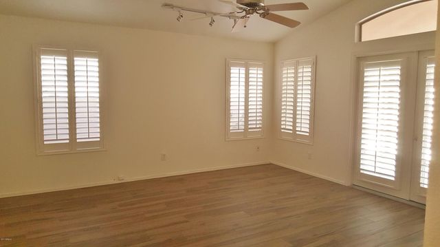 869 E SHEFFIELD Avenue, Gilbert, AZ 85296