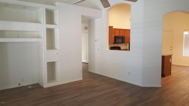 869 E SHEFFIELD Avenue, Gilbert, AZ 85296