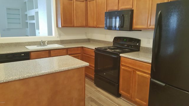 869 E SHEFFIELD Avenue, Gilbert, AZ 85296